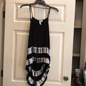 Ladies sleeveless top